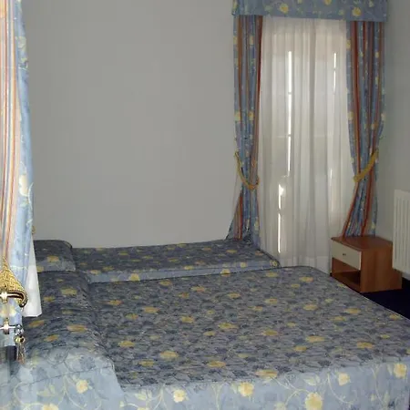 贝娅塔乔瓦妮娜酒店 *